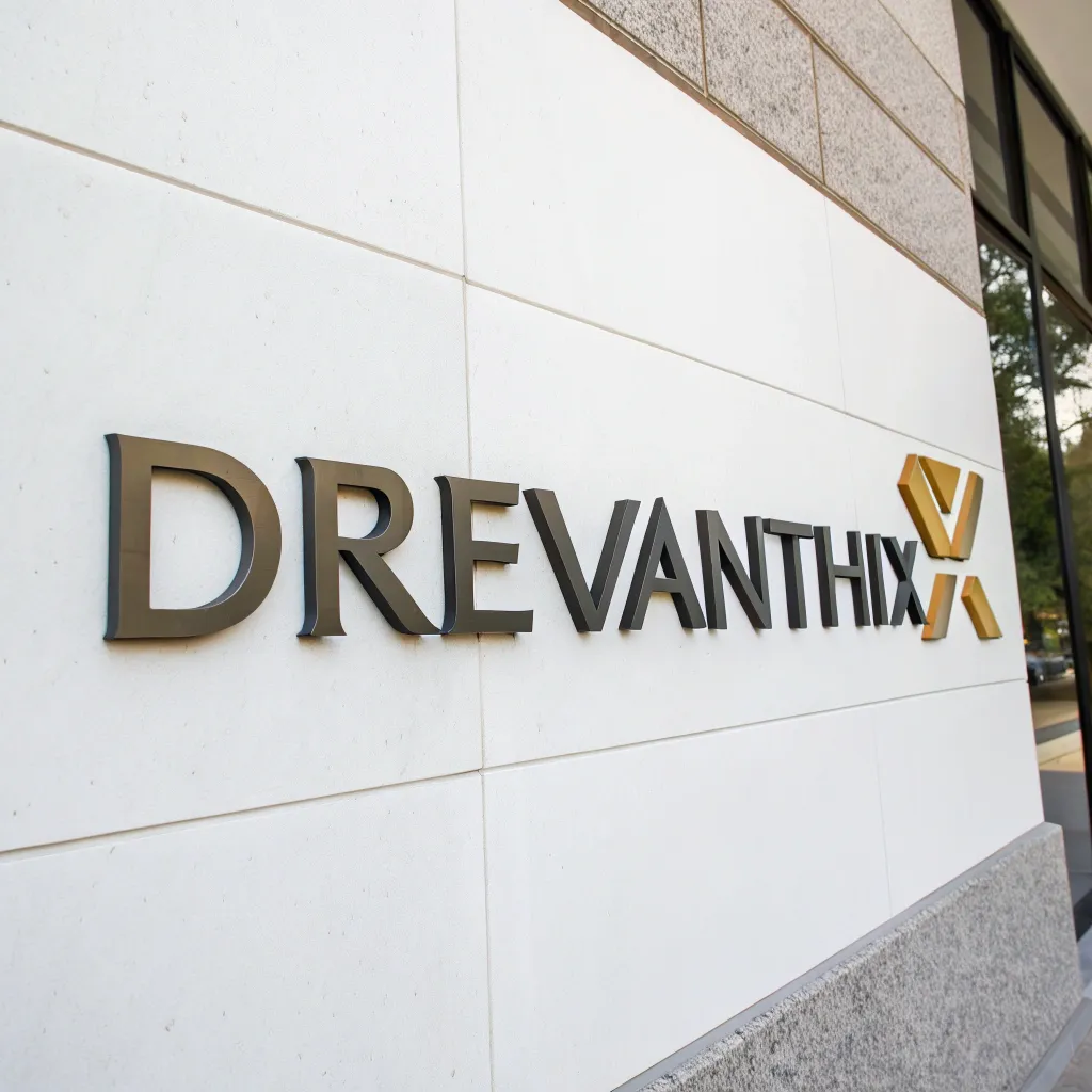 DRELVANTHIX Logo